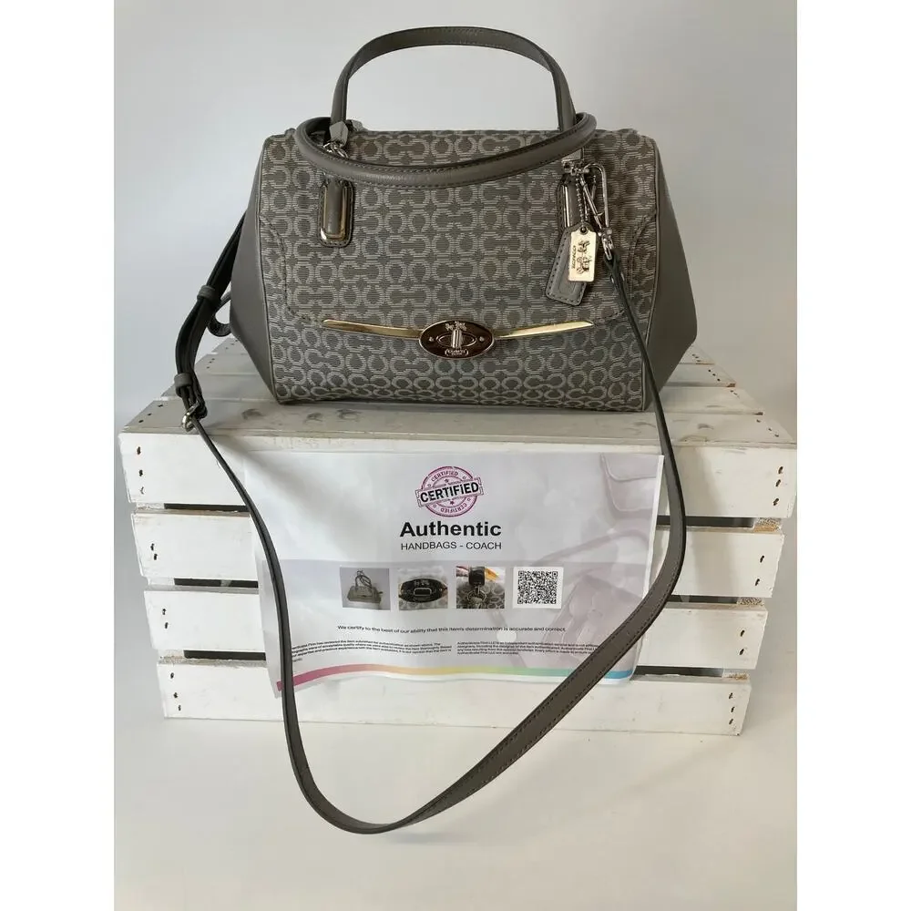 COACH 25215 MEDIUM SIZE GRAY SIGNATURE PRINT CROSSBODY BAG
